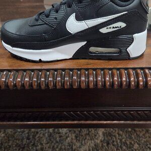 Nike black air max kids  shoes size 1Y